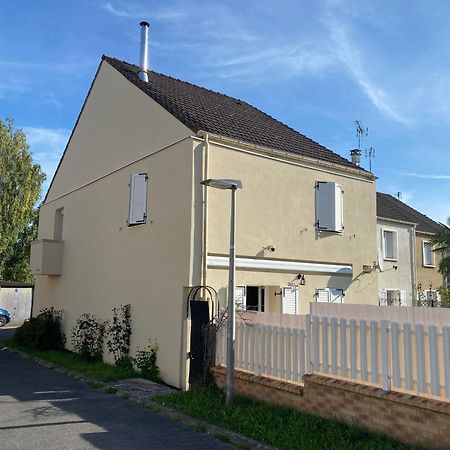 Chez Manu Meuble De Tourisme 2 Etoiles Pour 6 Personnes - 3 Chambres 维勒帕里西 外观 照片