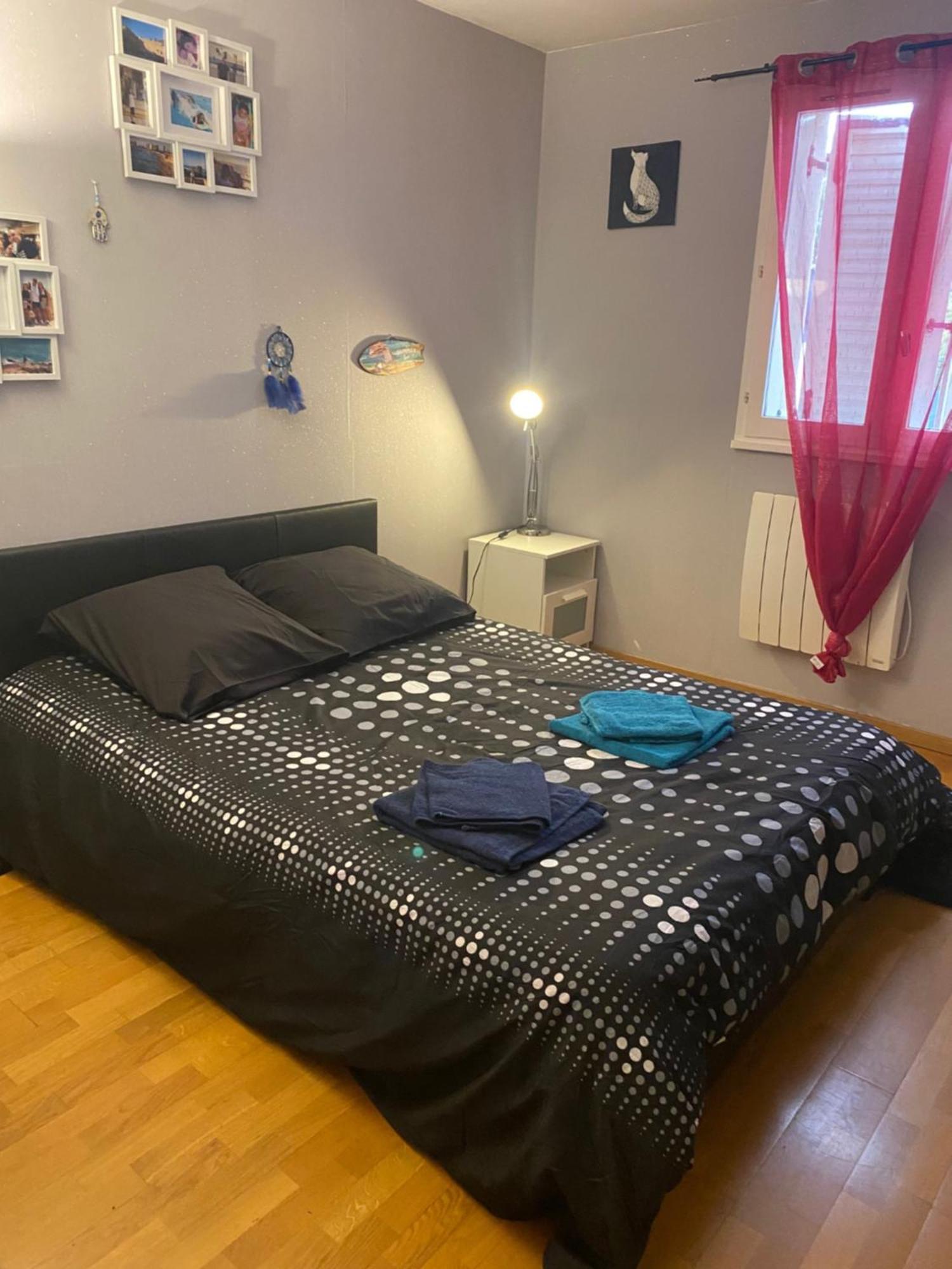 Chez Manu Meuble De Tourisme 2 Etoiles Pour 6 Personnes - 3 Chambres 维勒帕里西 外观 照片